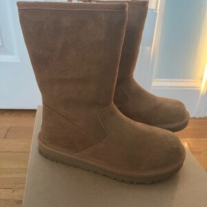 NEW Kids UGG Lil Sunshine Chestnut Suede Side Zipped Boots (Size 3)